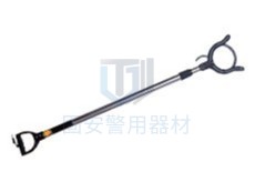 遠處制約敵人的利器----警用防暴抓捕器