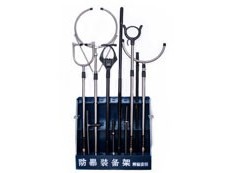 靖江固安警用：保安在什么情況下可以使用安保器材呢？